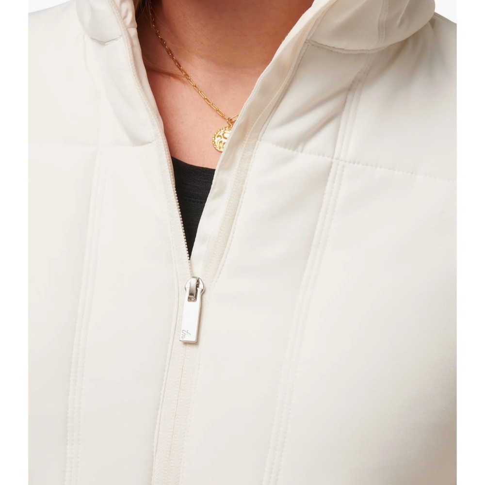 Mont Blanc Puff Jacket TravisMathew - Picture 14 of 14